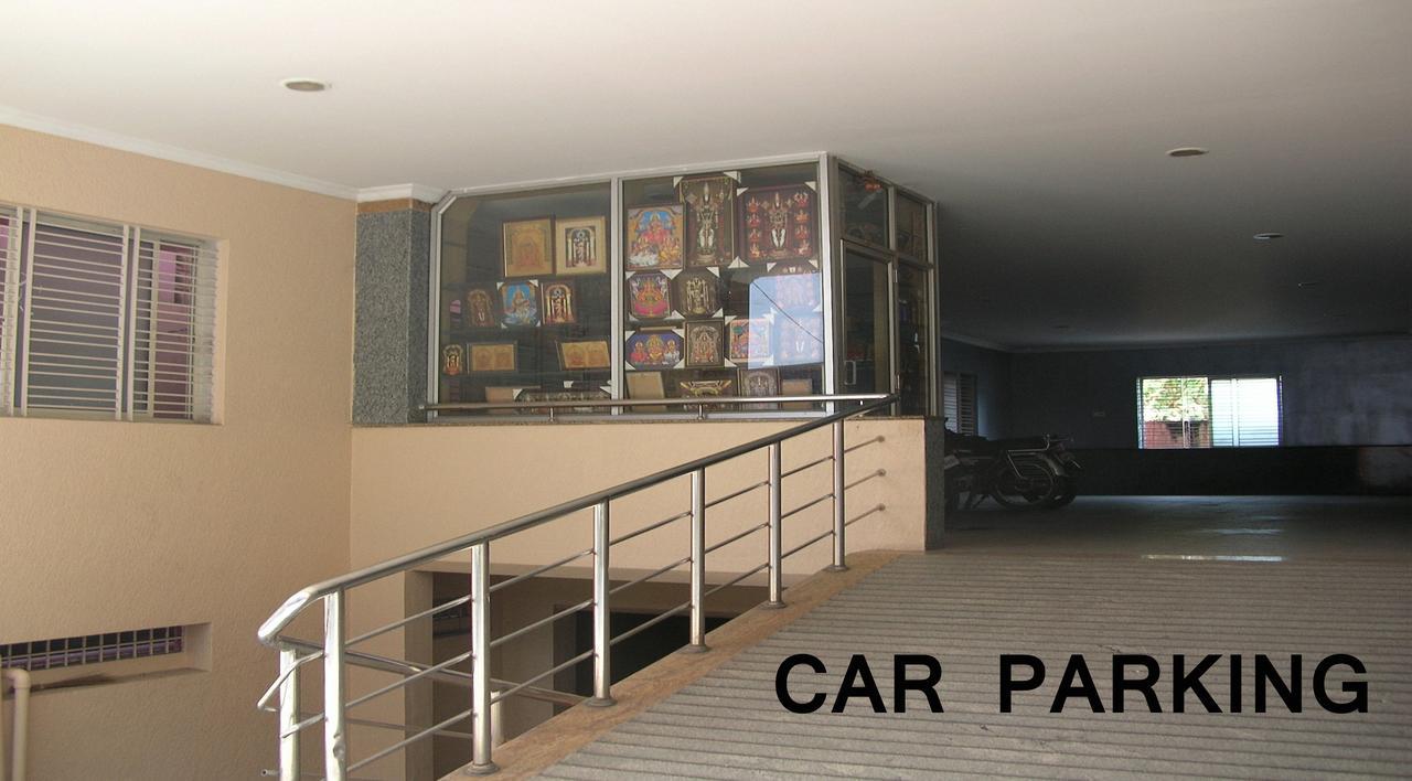 Athidhi Residency Hotel Tirupati Exterior foto
